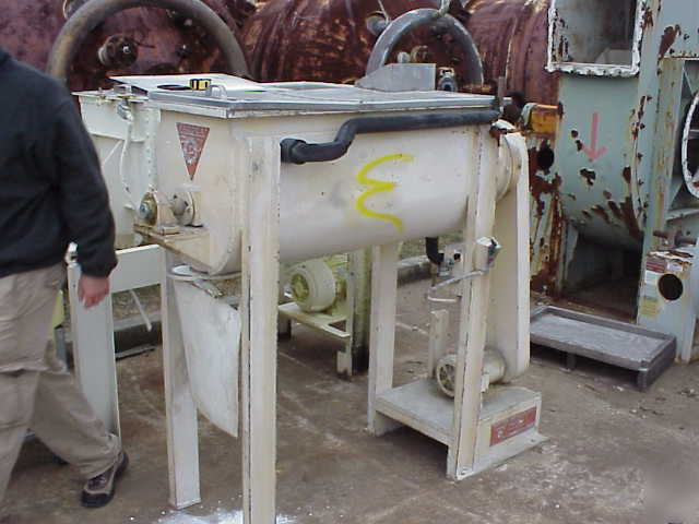  prodex 18C stainless jacketed double ribbon blender