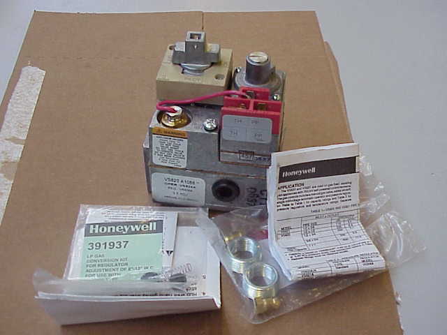 Honeywell 24V universal gas valve VR8345Q4563 (145305)