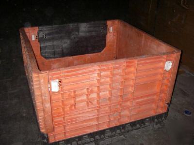Foldable plastic pallet container box tote 45X48X33