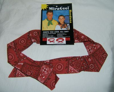 Miracool cooling bandana, evaporative cooling, red