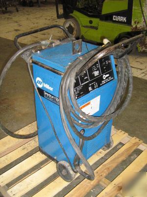 Miller spectrum 500 dc plasma cutter with 25' leads