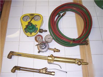 Airco 9506 & und cutting torchs with gauges and hoses