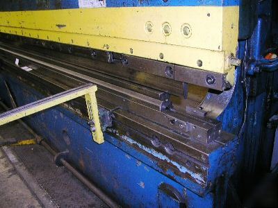 14' x 500 ton cincinnati mechanical press brake