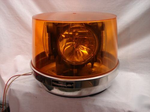 Gorgeous vintage sireno orange beacon 4 bulb rotating