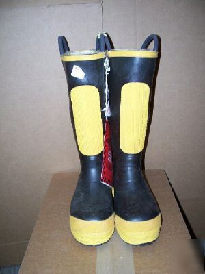 New black diamond firefighter boots size 8M 690-9451 