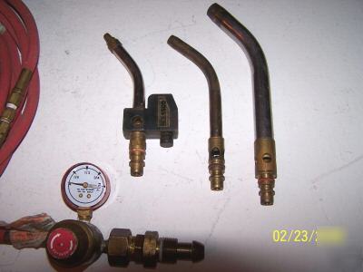 Goss torch kit w/ gauge,2 hoses, 3 tips & 1 handle 