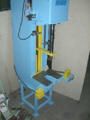 8 ton multipress gap frame hydraulic press (19991)