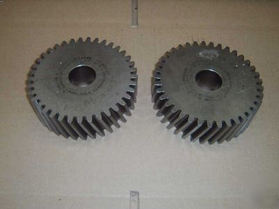 Helical master gear set - 7.61907 dp 14.5 pa