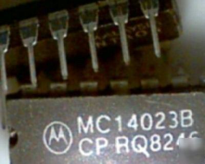 50 MC14023B triple 3-input nand gate, cmos 4023 nos,dip