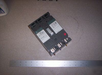 Ge general electric THED136015 circuit breaker 15A 3P