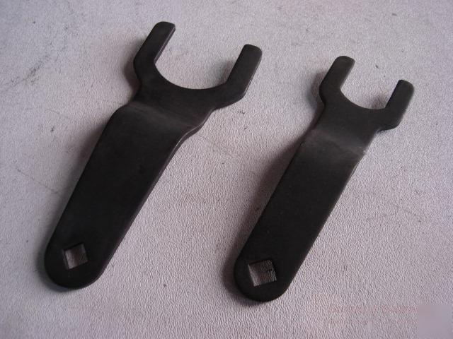 Machine tooling wrenches qty-2