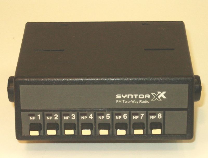 Motorola syntor x system 90 8 channel control head