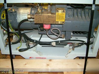 Edwards drystar vacuum dry pump QDP40