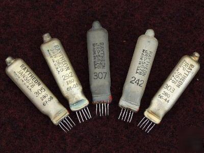 Lot of 5 raytheon jan or jrp 5678 submini pentode tubes