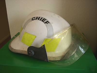 Cairns firefighter helmet fireman bunker turnout gear