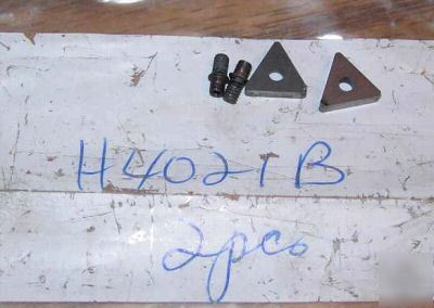 New 2 carbide inserts kennametal H4021B w/ screws