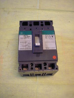  ge TED134125 125 amp circuit breakers 3 pole 480V