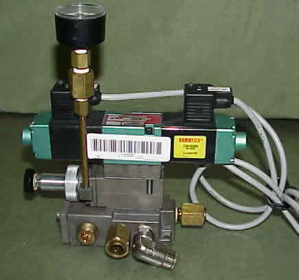 Numatics valve w/ gauge 226-629B 084P1OO5027Q