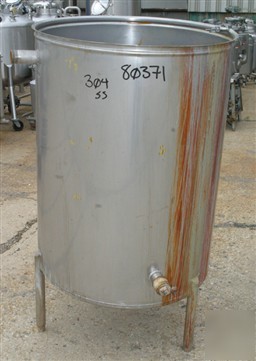 Used: tank, 200 gallon, 304 stainless steel, vertical.