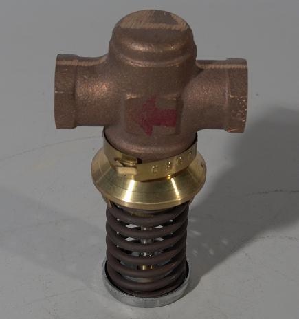 Johnson controls 1/2 inch n.c valve 9-13PSIG spring