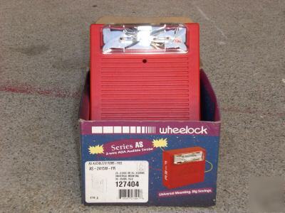 New 25 wheelock horn strobes fire alarm devices in box