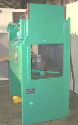 Wheelabrator 2-c air suction abrasive blast cabinet