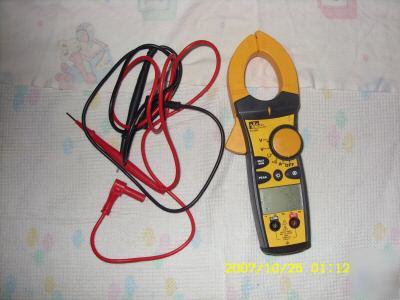 Ideal digital clamp meter 600 amp 61-764 up to 600 aac