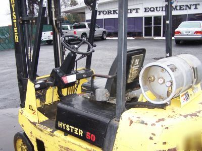 Hyster 5,000 lb capacity forklift cushion/warehouse