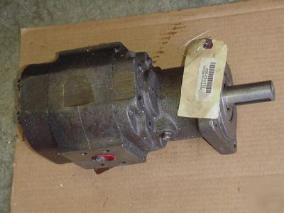Remaned vickers permco M3700 hydraulic motor - #2