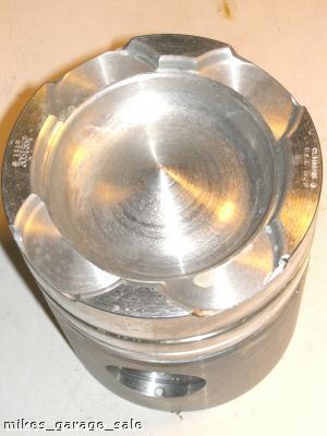 Cummins 3801393 piston kit nos obo