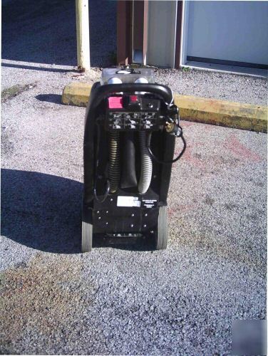 Nss 8-sc stallion carpet extractor vacuum floor cleaner