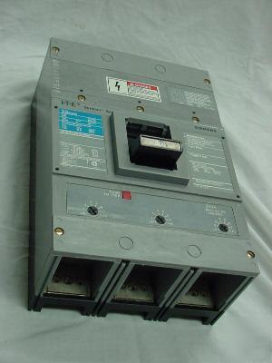 Siemens i-t-e sentron JXD63B300 300A 600V breaker - 