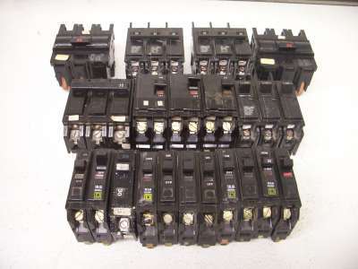 Square d 30 amp circuit breaker mixed lot of 19