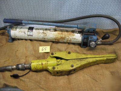 Enerpac wedgie spread cylinder & hyd.hand pump (ref 65)