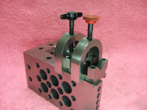 Toolmaker knee with adjustable vblock and 2 clamps wow 