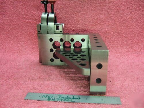 Toolmaker knee with adjustable vblock and 2 clamps wow 