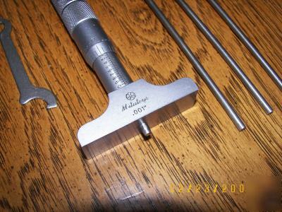 Mitutoyo depth micrometer, GR8 cond mic w/ rods no res