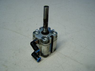 Festo pneumatic short stroke cylinder m/n: advu-20-5-pa