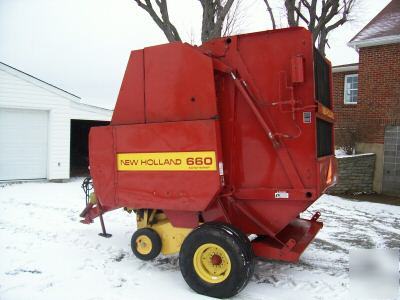 New holland 660 round baler - auto wrap