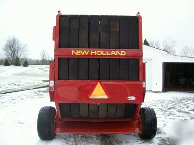 New holland 660 round baler - auto wrap