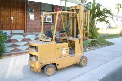 Catapiller T50B gas 3MAST forklift 16'ht. vintage nice 