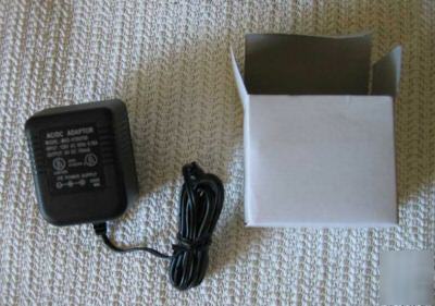 6V, 700MA ac/dc power adapter 