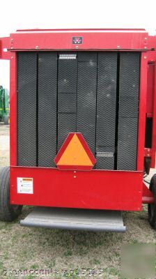 Masey ferfguson 1745 round baler