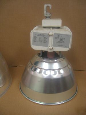 (10) 450 watt 120/480 volt pulse start metal halide