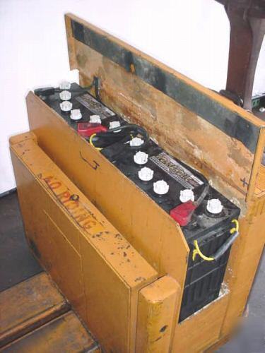 4000 lb big joe pallet jack, 24 v, built in charger 