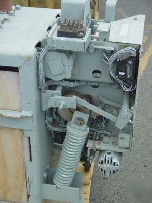 Ge magne-blast circuit breaker 1200 amp max volt 4.76KV