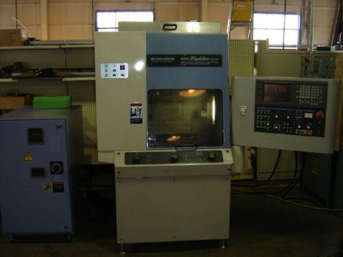 Shizouka 3-d cnc milling mill machine cm-200 fanuc 16M