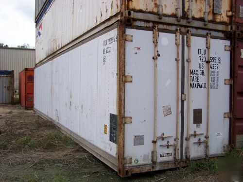Working 24' refrigerated shipping container