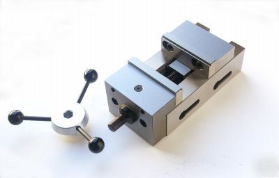 New brand cnc 4 inches quad 1 vise 0.001