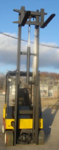 Hyster E50XL-27 36V 5,000LBS.electric lift*no *